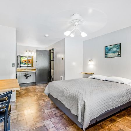 Mount Skokomish Room 3 At Mount Walker Inn Quilcene 외부 사진